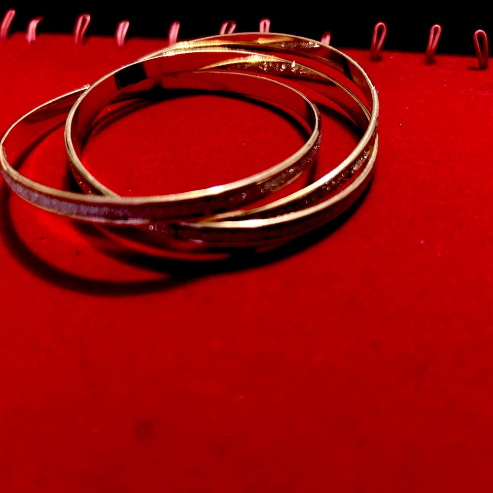 Elegant Gold Bangle Set